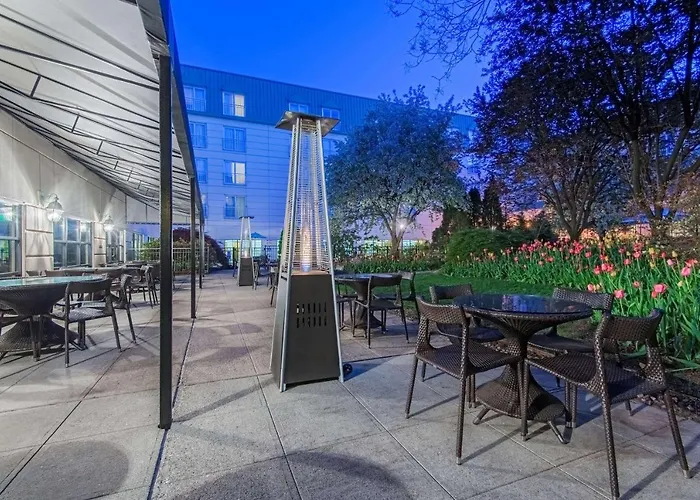 Sonesta Hamilton Park Hotel & Conference Center
